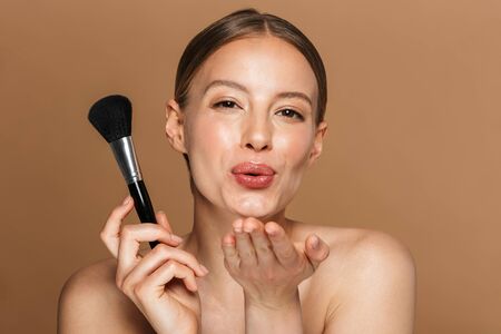 A Comprehensive Guide to Sustainable Makeup Choices in the UK: Brands, Products, and Practices