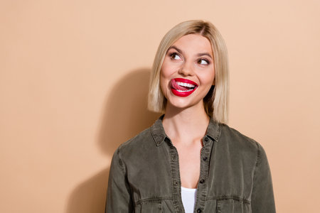 20 British Celebrity-Inspired Spring Makeup Looks You Can Easily Recreate