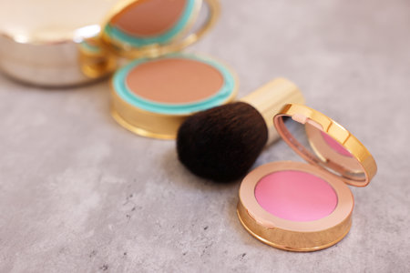 A Comprehensive Review of Highlighters & Bronzers Available in the UK