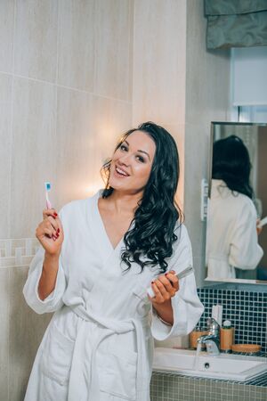 The Ultimate Guide to Hair Styling Tools in the UK: Choosing the Right Device for Your Hair Type