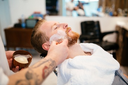 A Complete Guide to Men’s Bodycare: Top Exfoliating Scrubs for British Gents