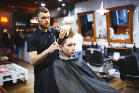 British Barbers’ Secrets: Pro-Recommended Hair Styling Products for Men